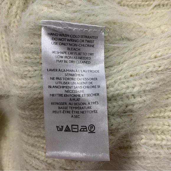 Urban Outfitters Kimchi Blue Priscilla Fuzzy Eyelash Knit Jumper Sweater Size M - Picture 7 of 10